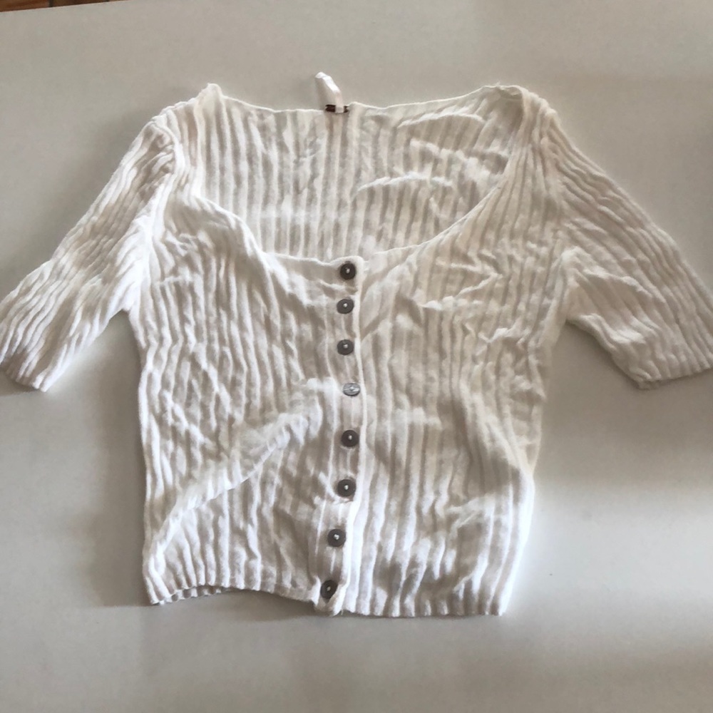 Free people scoop neck sweater top button down front